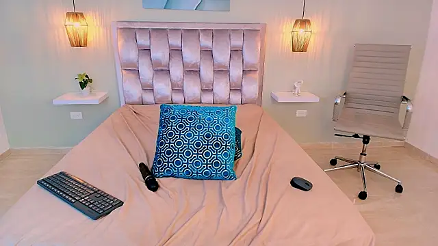 aisha_sakina 即時 XXX 聊天