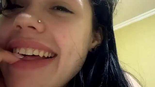 Jennifer_anniston's Webcam Show