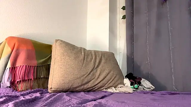 XXX chat uživo modela EunTurton