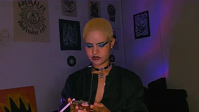 alex_one888 Adlı Modelin Canlı XXX Sohbeti