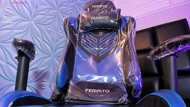 Milk_max_18's Live XXX Chat