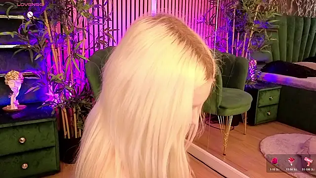 BarbieKara's Live XXX Chat