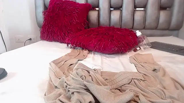 XXX chat uživo modela Madison_Copers