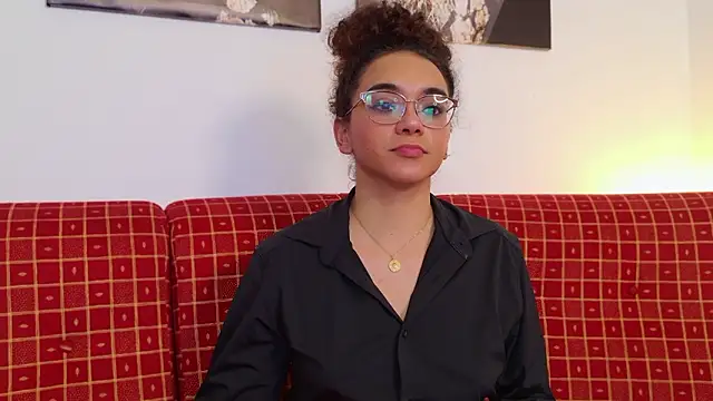 Taylor_Tina: διαδικτυακό σόου στην κάμερα