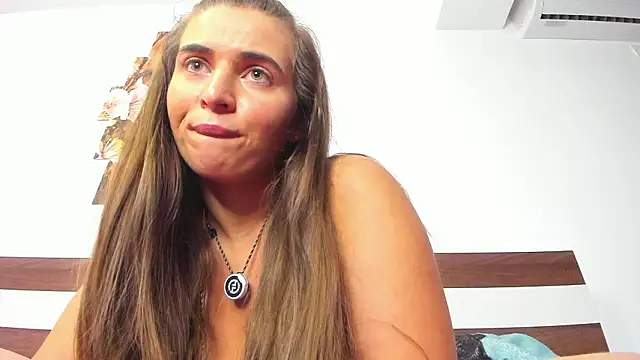 00ingrid's Live XXX Chat