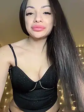 Layana_Ro Show Webcam