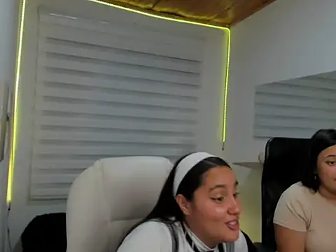 Chat XXX en directo de Valery_bonnet