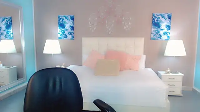 _Maddison_Ivanova_: онлайн-секс-чат