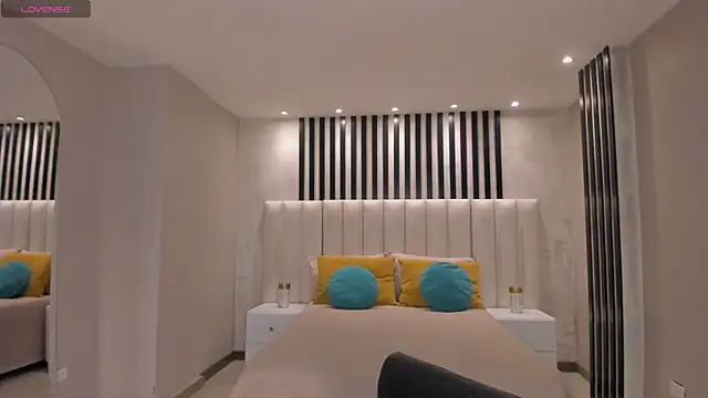 LucieMartin – Naživo XXX chat