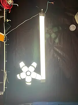 Jjhasabig1's Live XXX Chat