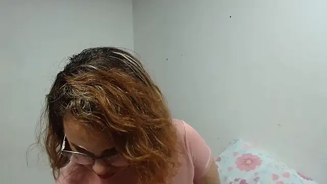 Chat +18 de Agatha_browser ao vivo