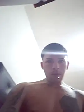 Show modela 69ninee na web-kameri