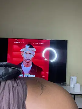 MiyaXo2's Webcam Show