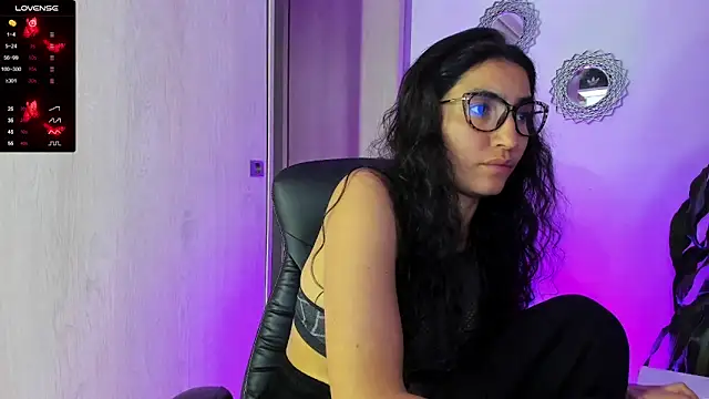 Chat XXX en directo de bella_thorne3