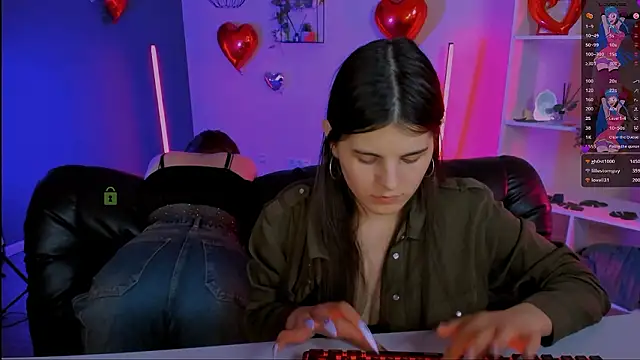 lizzie_boom_ élő XXX-chatje