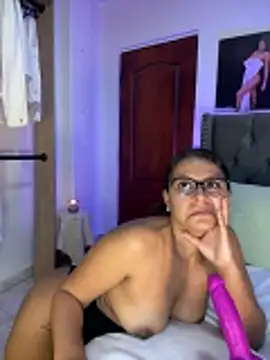 Czat XXX na żywo – ema_zoe