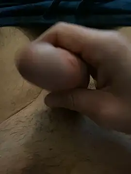 PoisPleasure's Live XXX Chat