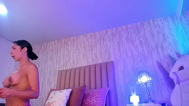 Emely_florence_'s Live XXX Chat