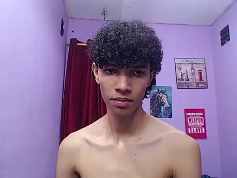 bigcock_twinks: διαδικτυακό σόου στην κάμερα