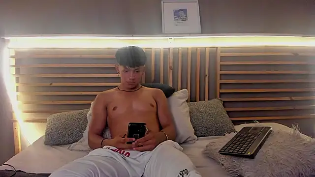 clark_ken01n Live XXX chat