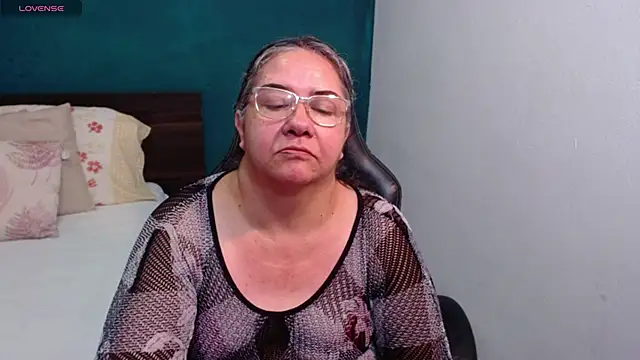 scaelettdubois élő XXX-chatje