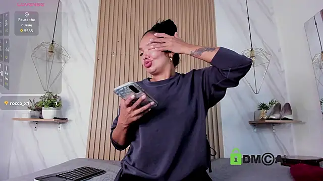 XXX chat uživo modela lia_harper_