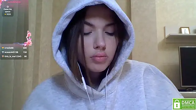 XXX chat uživo modela CeyaLier