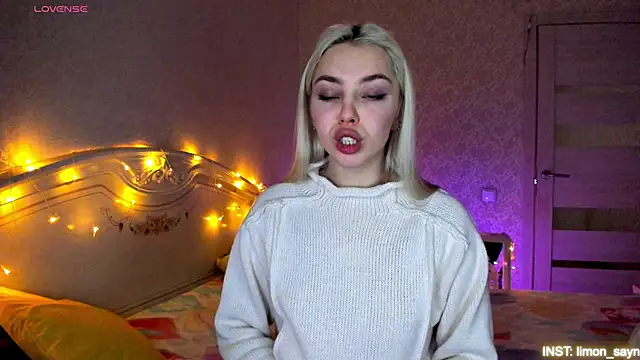 LillyMoure_ Chat XXX live