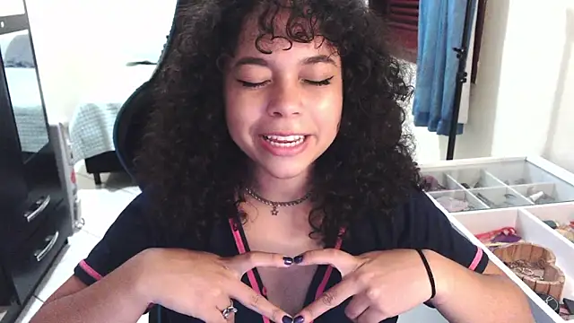 sweetamy326のライブXXXチャット