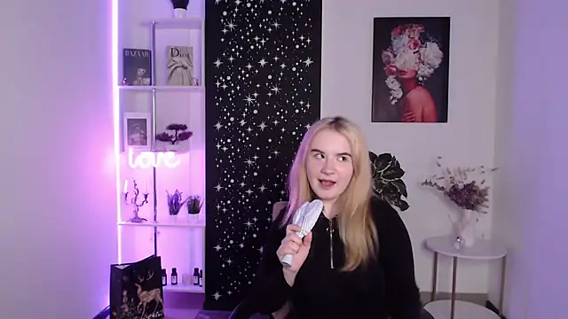 MollyShiningのライブXXXチャット