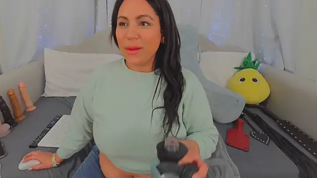 MeghanXO Chat XXX live