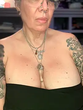 dieseldame1313's Live XXX Chat