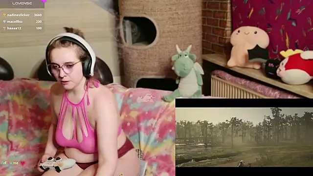 Pokazy przed kamerką – GamerGirl_Eve