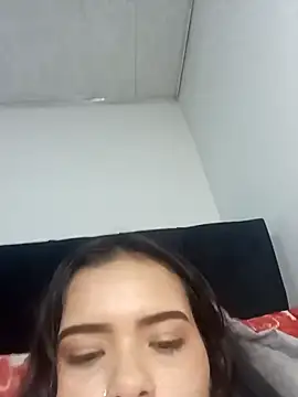 Emily_Rouse23 Live XXX-Chat