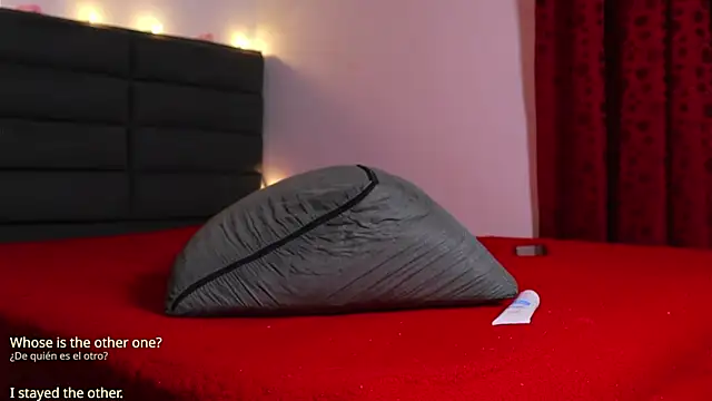 kathieandpovcock1 Adlı Modelin Canlı XXX Sohbeti