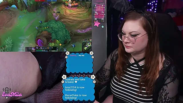 evamila élő XXX-chatje