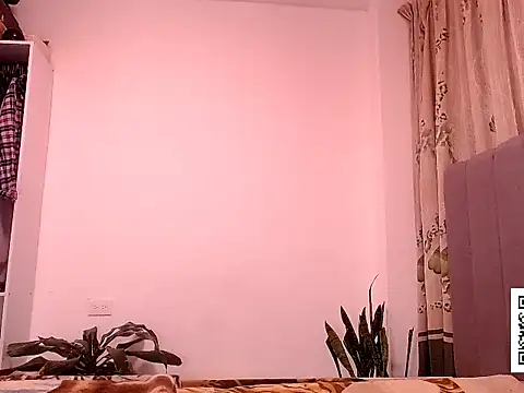 saara_johnson496のライブXXXチャット