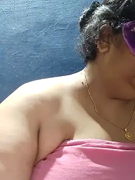 tamilthanushri's Live XXX Chat