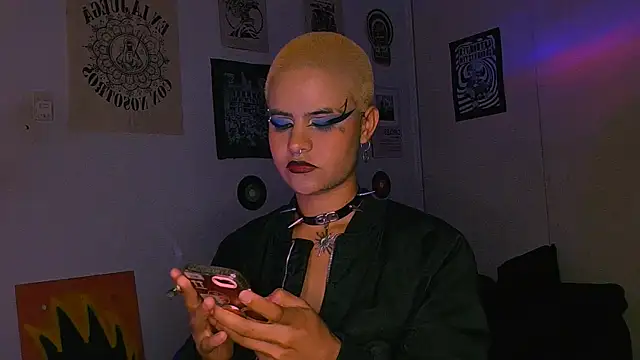 alex_one888 élő XXX-chatje