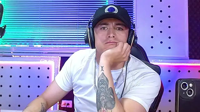 Chatroom XXX en direct de Godofcumxxx