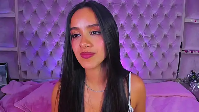 Chat +18 de Harii_02 ao vivo