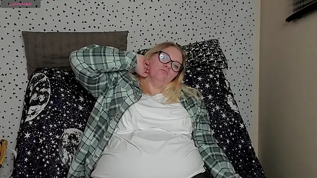 Puffybun's Live XXX Chat