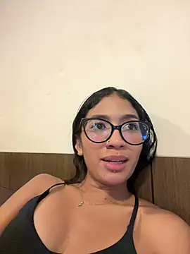 Chat +18 de Tyla_Ks ao vivo