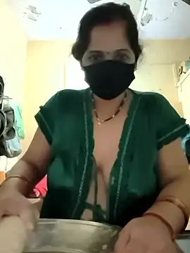 XXX chat uživo modela Anjali_Bhabhi_Ak47