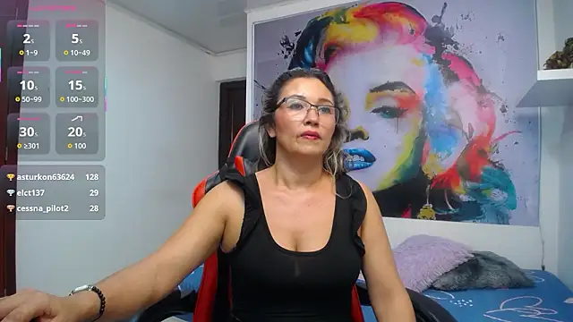 Chat +18 de noelia_milf19 ao vivo