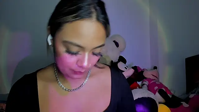 Kylievoos 即時 XXX 聊天