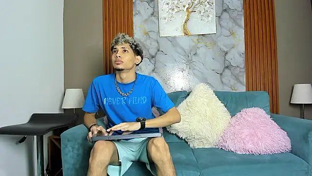 YOUNG_BOYS_HELL Webcamshow