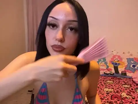 strwbrrymilkのライブXXXチャット