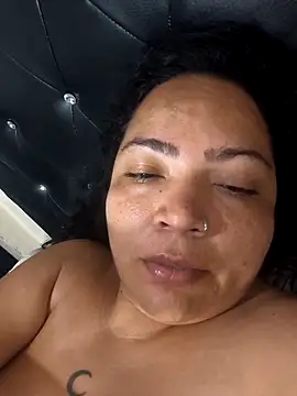 NIKOLE1301のライブXXXチャット