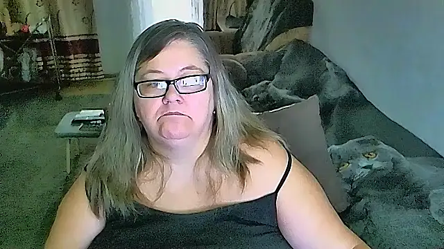 sex2 Adlı Modelin Canlı XXX Sohbeti